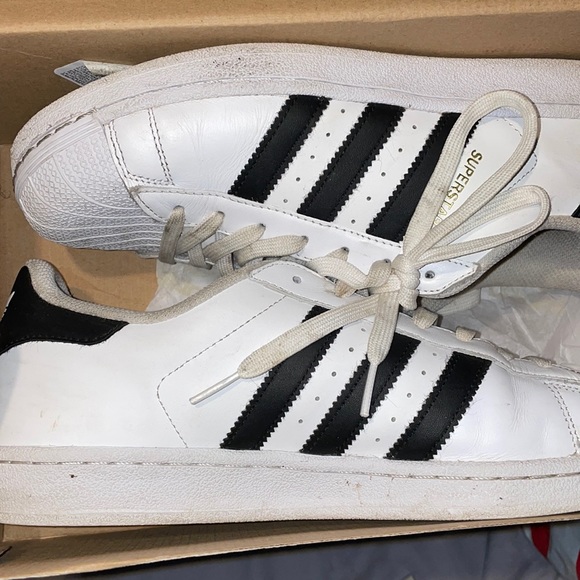 adidas shell toe size 9